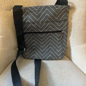 Thirty-one chevron crossbody bag